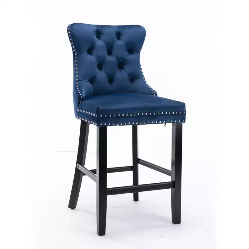 Sgabelli da Bar Trapuntati in Velluto con Gambe in Legno – Disponibili in Nero, Blu, Oro, Grigio e Arancione