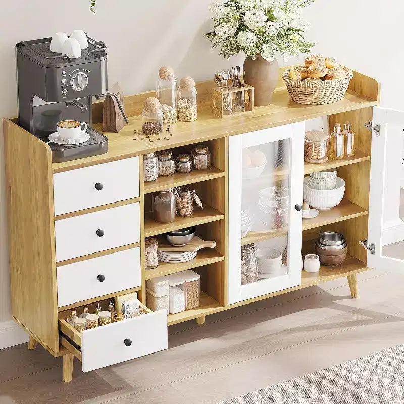 Credenza in noce/legno color legno con ante in vetro, cassetti e ripiani regolabili