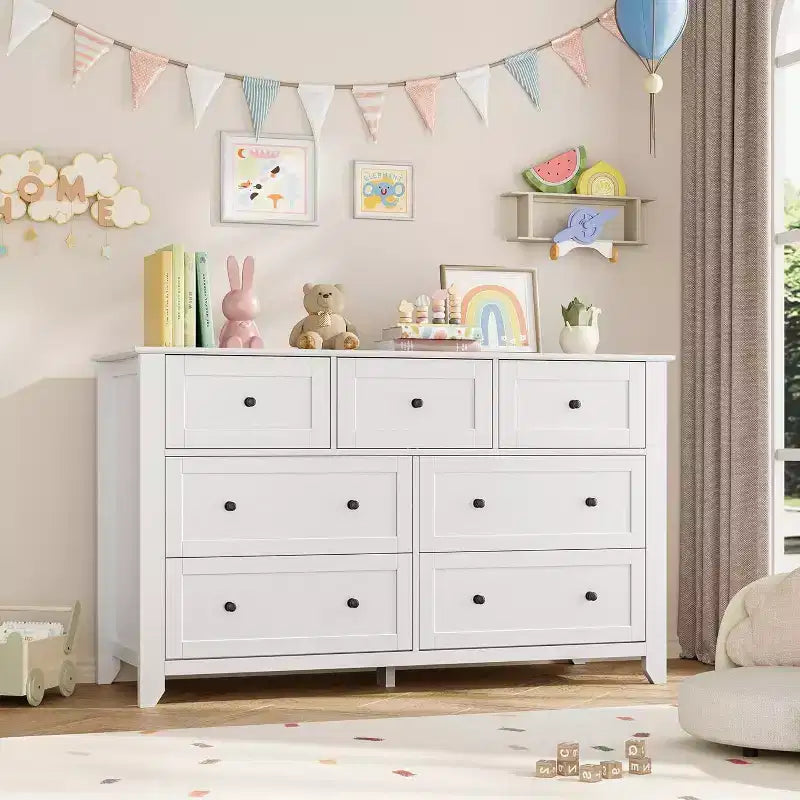 Cassettiera bianca a 7 cassetti, larga 137 cm, telaio in MDF con pomelli rotondi in metallo, per 1 utente